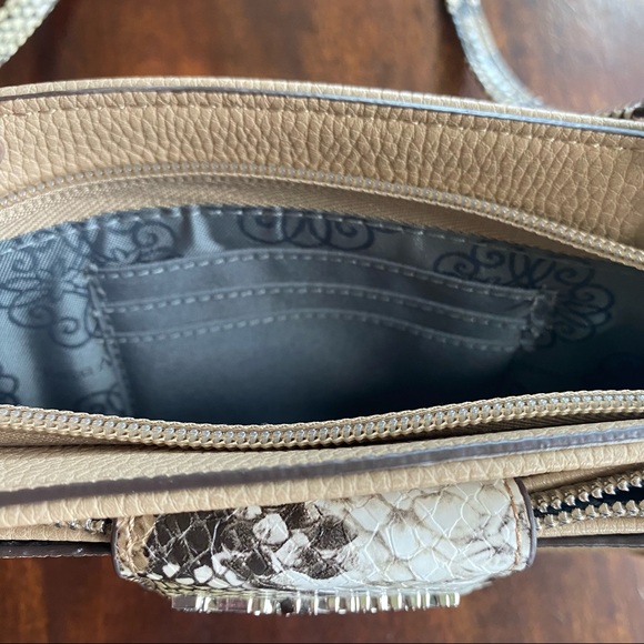 ENZO ANGIOLINI Vule Clutch, NWT! - Picture 6 of 9